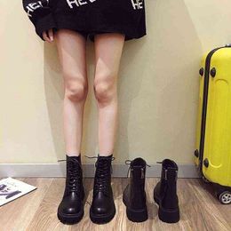 2022 autumn new Martin boots fashion low-heeled short-tube women's boots plus velvet warm casual winter knight boots Y220707