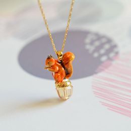 Pendant Necklaces Three-dimensional Squirrel Necklace For Women Simple Cute Elegant Enamel Glaze Animal Neck Fashion Jewellery AccessoriesPend