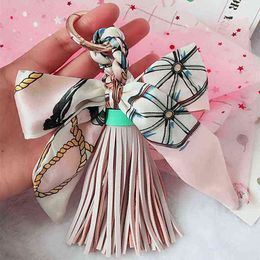 High Quality Fashion Scarves Key Holder Ribbon Bowknot Exquisite PU Leather Tassels Keychains Women Bag Charm Pendant Keychain AA220318