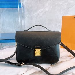 Kadın omuz crossbody çantaları bayan tote çantası erkek messenger çanta tasarımcı çanta cüzdanlar sırt çantası dişi çanta