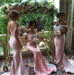 Applique Pink Lace Sexy 2022 Mermaid Long Bridesmaid Dresses Maid of Honor för bröllopsfest med tåg plus storlek maxi 2-26w