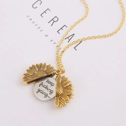 Party Favour Western Hot Selling Fashion Necklace Vintage Alloy Sunflower Pendant Keychain Necklace For Trendy Men Women