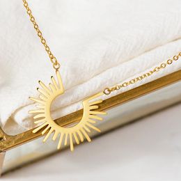 Pendant Necklaces Simple 18 K Stainless Steel Necklace Vintage Gold Colour Sun Flower For Women Jewellery Party GiftPendant