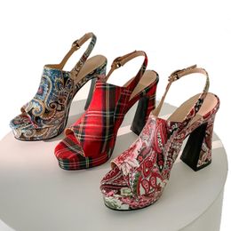 2022 estate sandali stampati da donna taglia 33-43 tacchi alti da ragazza bocca di pesce scarpe singole stile nazionale scarpe da sposa moda rosa a scacchi rossi