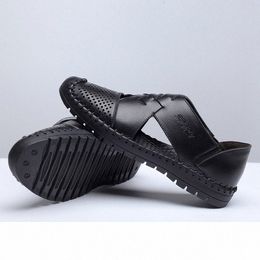 breathables Summer Men Hollow Hole Antiskid Sandals Breathable Split Sandal Leather Trend Ankle Wrap Mens Casual Loafer Shoe Wholesale Shoes K5bL#