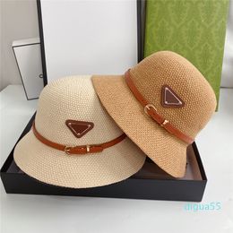 Stylish Summer Formal Hat Designer Classic Caps Mens Womens Resort Vacation Sunhat Bucket Hats 4 Colours