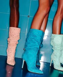 Kadınlar süet orta buzağı botları sivri ayak parmağı stiletto botları pembe deri süslenmiş uzun bot pisti kol çıplak tasarımcı ayakkabılar