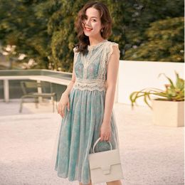 Casual Dresses Factory Wholesale French Romantic Openwork Lace Small Floral Dream Mesh Gauze Sleeveless Dress Female Was Thin Wq2045Casual