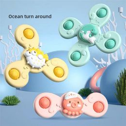 Montessori Baby Spin Top Bath Toys For Boy Children Bathing Sucker Spinner Suction Cup Toy For Kids 2 To 4 Years Rattles Teether 220531