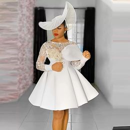 -2022 Robes de retour de cocktails blancs avec des perles de cou transparentes Appliques à manches longues mini robe de bal de fête Aso Ebi Vestidos B0701X3