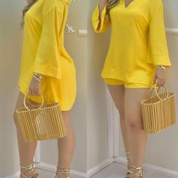 Women Plain Bell Sleeve V-Neck Long Casual Loose Top & Shorts Set Casual Summer Solid Streetewar Suit Sets 220423