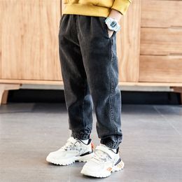 INS boys jeans 4-13 years old Cotton washed kids jeans Korean pants for baby boys jeans kids plus velvet autumn and winter LJ201203
