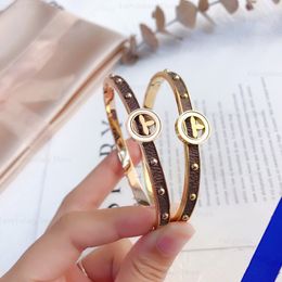 High Quality Charm Titanium Steel Love Bracelet Women Bangles Classic Letters Leather Bracelets Couple Bangle