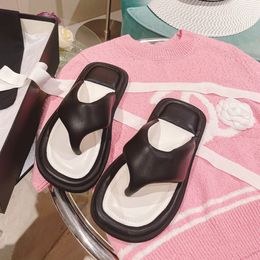 Top quality Summer Black Flip Flops slippers Luxe slip-on beach platform sandals shoes leather open toes casual flats for women Luxury Designers factory footwear