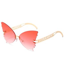 New Butterfly Sunglasses Women Fashion Big Frame Gradient Colour Sun Glasses Trend Street Eyeglasses Wholesale