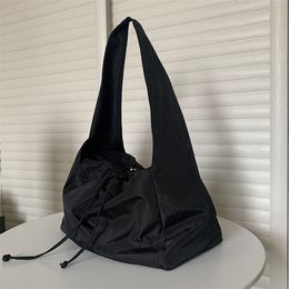 Women Nylon Bucket Fashion Solid Zipper SOFT Shoulder s and Handbags Luxury Black Tote Bag 220630