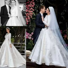 Miranda Kerr Gown With Long Sleeve 2022 Modest Jewel Muslim Middle East 3D Floral Matte Stain Princess Church Royal Wedding Dresses 328 328