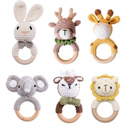 1pc Baby Teether Music Rattles for Kids Animal Crochet Rattle Elephant Giraffe Ring Wooden Babies Gym Montessori Childrens Toys 220812