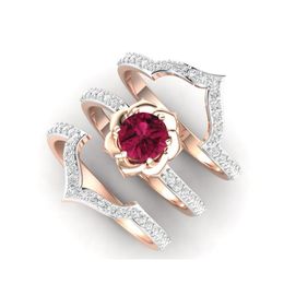 -3pcs/set Exquisito de 18 km de oro rosa Ruby Ring Propuesta de aniversario Joyas Mujeres Compromiso Anillo de bodas Set de cumpleaños Par321a