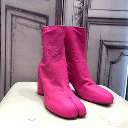 Dress Shoes Xgravity New Design Fashion Split Toe High Heel Pump Women Chunky Round Boot Winter Tabi Short 220715