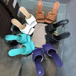 Klasik Tasarımcı Kadınlar Yarım terlik inek derisi% 100 deri ince topuklu slaytlar kadın ayakkabı plaj tembel sandalet seksi yüksek topuklu ayakkabılar büyük boy 35-41-42 kutu