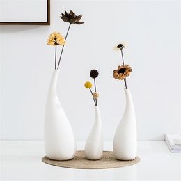 Simple Style White Ceramic Matte Flower Vase Decorative Vase for Dried Flower Centrepiece Art Crafts Home Table Decoration 210409