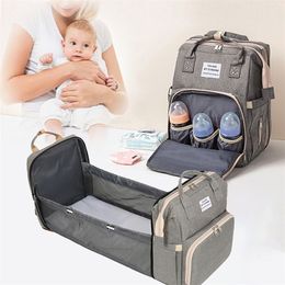 Fashion Portable Baby Folding Bed Mummy Bag Large Capacity Multifunction Traveling Mother Baby Backpack Diaper Bags Nursing Bags 220514