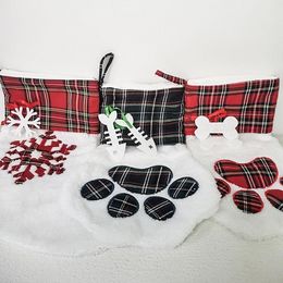 Grande de alta qualidade de estocagem de Natal para cães de estimação Plaid Paw Santa Socks Candy Sock Bags Festival Gift Bag Decor DD