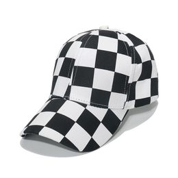 New Fashion Spring Summer Outdoor Sport Dad Hats Black Red Blue Plaid Check Baseball Cap Men 4 colors