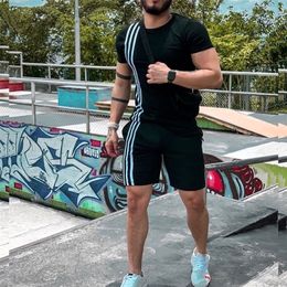 T Shirt And Shorts Set Men Summer Top Jogger Tracksuit Fashion 2 Pcs Casual Sport Male Suit Clothing 220602