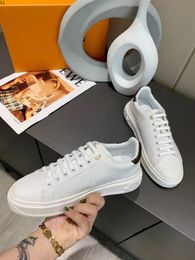 Top Quality Shoes Fashion Sneakers Men Women Leather Flats Luxury Designer Trainers Casual Tennis Dress Sneaker mjNaGH5184