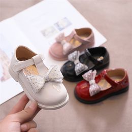 Toddlers Girls Leather Shoes for Birthday Party Wedding Kids Flats School with Crystal Bow knot T strap Princess 220525