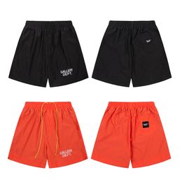 Оранжевые черные шорты 2022 Весна Лето Новые свободные повседневные спортивные шорты с буквенным принтом High Street