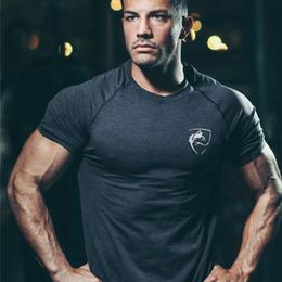 Summer Gym Shirt Sport T Shirt Men Quick Drying Running Shirt Men Workout Training Tees Fitness Tops Rashgard Tshirt 220526