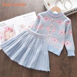 Bear Leader Girls Baby Fashion Winter Knitted Clothes Sets Cartoon Sweaters Tops Ruffles Skirt Outfits Children 220326