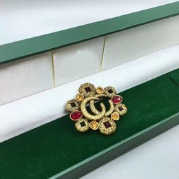 Fashion designer Pins Brooches ladies Coloured gems Brooch luxury party jewelry313E