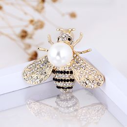 Korean Version Diamond Pearl Brooches For Women Three-dimensional Alloy Insect Bee Brooch Female Suit Dress Clothing Pin Accessories