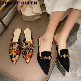 Slippers New Women Pointed Toe Rubber Metal Chains Flat Slide Footwear Fashion Casual Mule Shoes Big Size 41 42 Zapatos De Mujer 220514