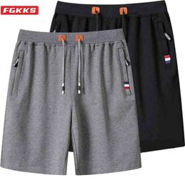 FGKKS Brand Men Casual Shorts Summer Men Fashion Solid Color Drawstring Shorts Breathability Beach Shorts Male 210322