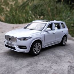 1:32 XC90 SUV Alloy Car Diecasts & Toy Vehicles Metal Collection Model car High Simulation s For Kids 220418