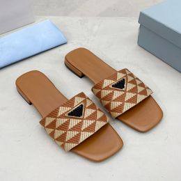 Chinelos bordados de grife moda verão sandálias femininas confortáveis lindos elegantes sapatos casuais para casa multicoloridos opcional