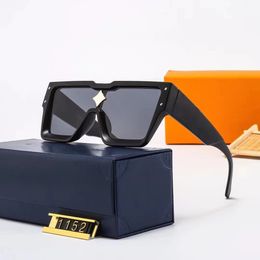 -2022 Весна Новые дизайнерские солнцезащитные очки роскошные квадратные солнцезащитные очки Высококачественные ношения удобные онлайн -знаменитые модные бокалы L031