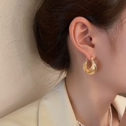 Retro Metal Geometric U type Hoop Earrings for Women Accessories Fashion charm Distortion Earrings Party Jewellery Gift