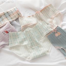 Girls Small Fresh Plaid Fruit Pure Cotton Briefs Mid-Waist Fashion Comfortable Breathable Briefs Ladies Cute Briefs L220802