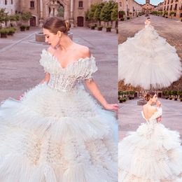 Luxurious Ball Gown Wedding Dress Sequins Beads Strapless Sexy V Neck Sleevesless Lace Tulle Ruffles Floor Length Custom Made Sweep Train Bridal Dresses