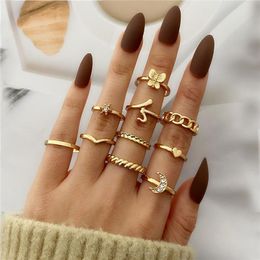Cluster Rings Fashion Moon Crystal Hollow Chain Finger Knuckle Set For Women Bohemian Butterfly Heart Charm Ring Female Jewelry GiftsCluster