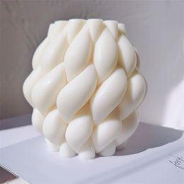 Twirl Raindrop Shape Candle Mold Aesthetic Swirl Home Decor Molds Geometric Curved Pillar Silicone Candles Mould 220611