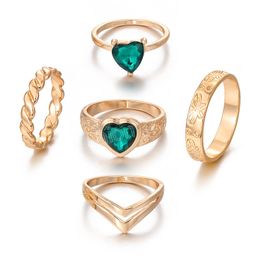 Golden Metal Green Gem Ring Set for Women Geometric Pattern Heart Pattern Finger Rings Vintage Fashion Jewelry Gifts