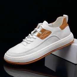 First High-end Leather Men's Layer Cowhide Leisure Clown Shoe Fashion Versatile Small White Gentlemen's Shoes A24 7499 s