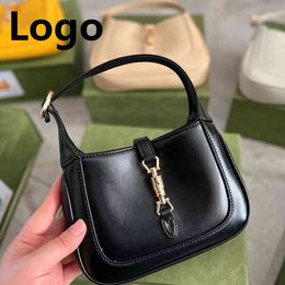 Factory Direct Sale Spring New Womens Cowhide Underarm Ie Single Shoulder Msenger Bag with Large Amount of Silk Scarv Is Preferred Designer